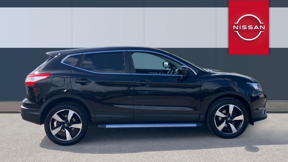 Nissan Qashqai 1.5 dCi N-Connecta 5dr Diesel Hatchback - Image 5