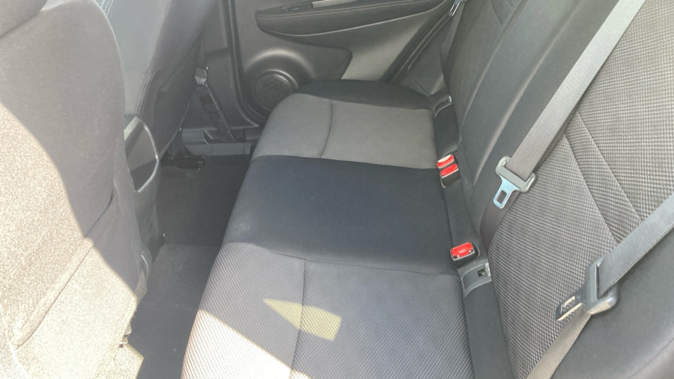 Nissan Qashqai 1.5 dCi N-Connecta 5dr Diesel Hatchback - Image 16