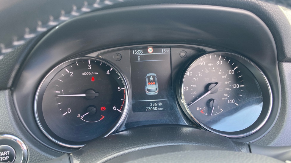 Nissan Qashqai 1.5 dCi N-Connecta 5dr Diesel Hatchback - Image 18