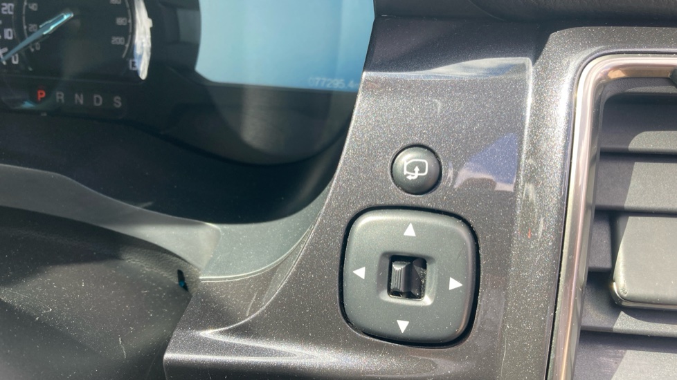 Ford Ranger Diesel Pick Up Double Cab Wildtrak 2.0 EcoBlue 213 Auto - Image 31
