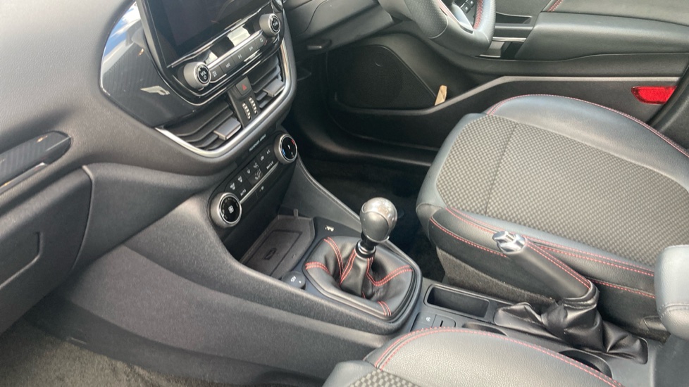 Ford Fiesta 1.0 EcoBoost Hybrid mHEV 125 ST-Line X Edition 5dr Petrol Hatchback - Image 13