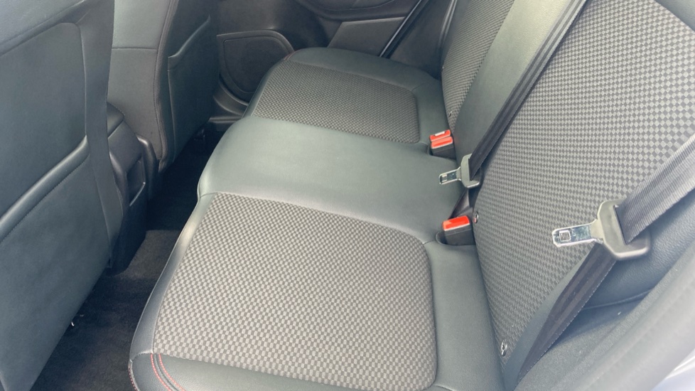 Ford Fiesta 1.0 EcoBoost Hybrid mHEV 125 ST-Line X Edition 5dr Petrol Hatchback - Image 16