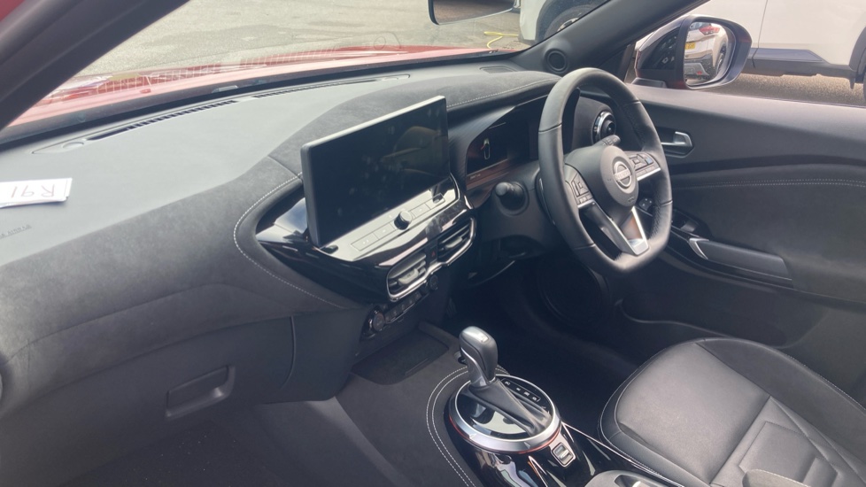 Nissan Juke 1.0 DiG-T Tekna+ 5dr DCT Petrol Hatchback - Image 9