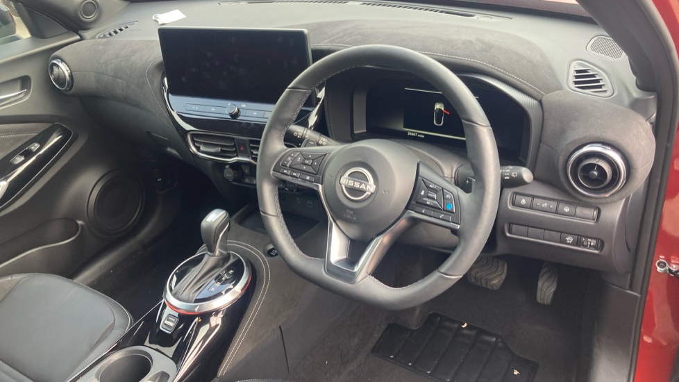Nissan Juke 1.0 DiG-T Tekna+ 5dr DCT Petrol Hatchback - Image 11