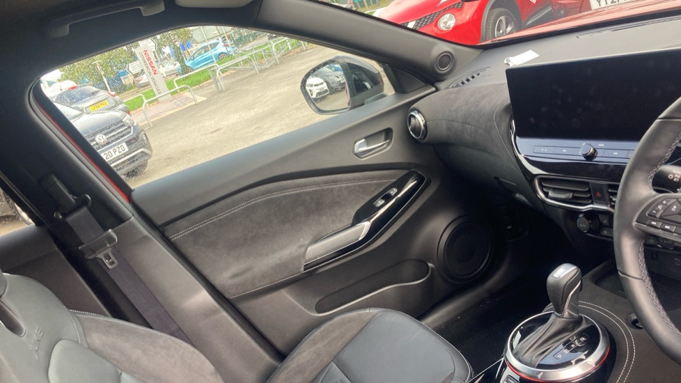 Nissan Juke 1.0 DiG-T Tekna+ 5dr DCT Petrol Hatchback - Image 14