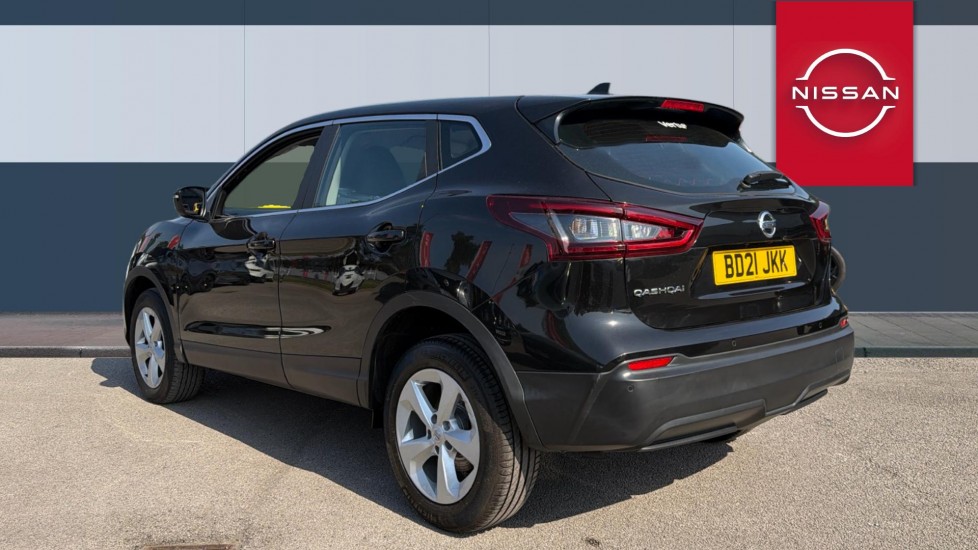 Nissan Qashqai 1.3 DiG-T 160 [157] Acenta Premium 5dr DCT Petrol Hatchback - Image 2
