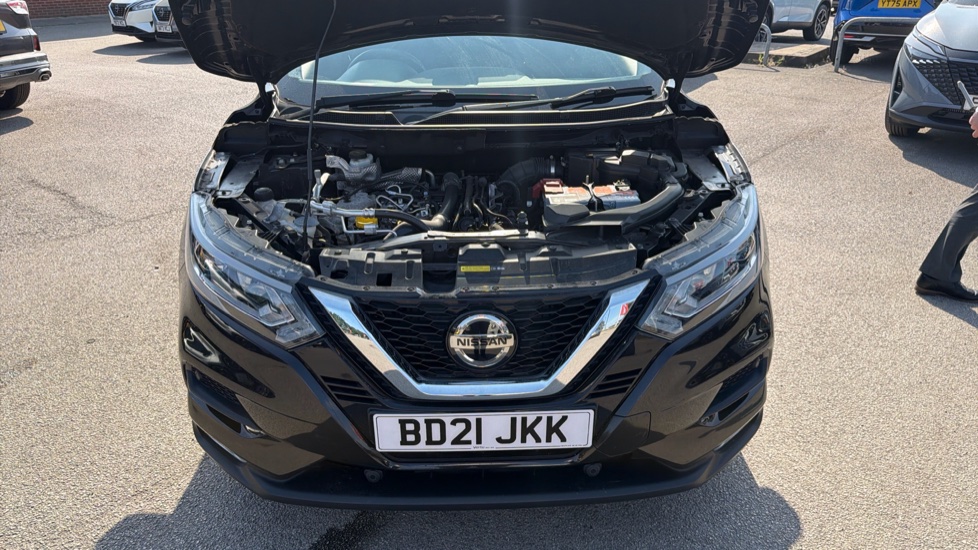 Nissan Qashqai 1.3 DiG-T 160 [157] Acenta Premium 5dr DCT Petrol Hatchback - Image 8