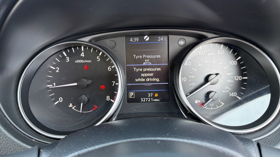 Nissan Qashqai 1.3 DiG-T 160 [157] Acenta Premium 5dr DCT Petrol Hatchback - Image 32