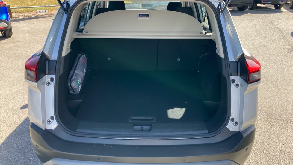 Nissan X-Trail 1.5 MHEV 163 Acenta Premium 5dr Xtronic Petrol Station Wagon - Image 4