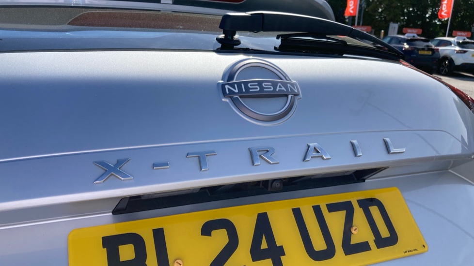 Nissan X-Trail 1.5 MHEV 163 Acenta Premium 5dr Xtronic Petrol Station Wagon - Image 41