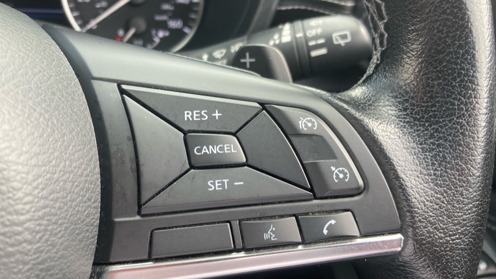 Nissan Juke 1.0 DiG-T 114 N-Connecta 5dr DCT Petrol Hatchback - Image 25