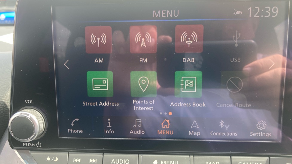 Nissan Juke 1.0 DiG-T 114 N-Connecta 5dr DCT Petrol Hatchback - Image 35