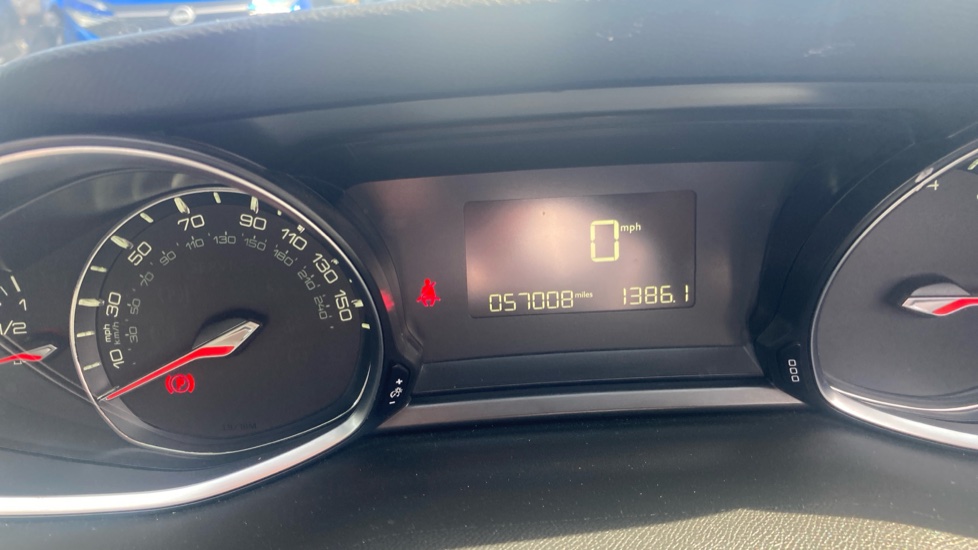 Peugeot 308 1.2 PureTech 130 Allure 5dr Petrol Hatchback - Image 18