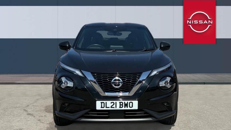 Nissan Juke 1.0 DiG-T 114 Tekna 5dr DCT Petrol Hatchback - Image 3