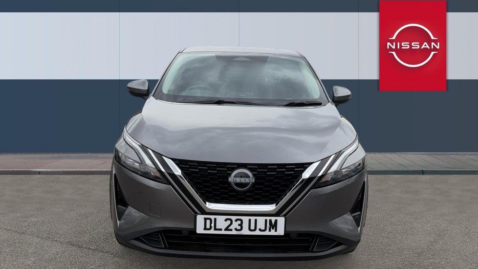 Nissan Qashqai 1.3 DiG-T MH Acenta Premium 5dr Petrol Hatchback - Image 3