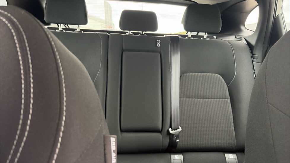 Nissan Qashqai 1.3 DiG-T MH Acenta Premium 5dr Petrol Hatchback - Image 15