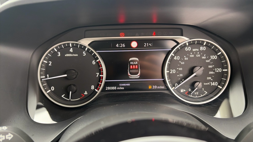 Nissan Qashqai 1.3 DiG-T MH Acenta Premium 5dr Petrol Hatchback - Image 18