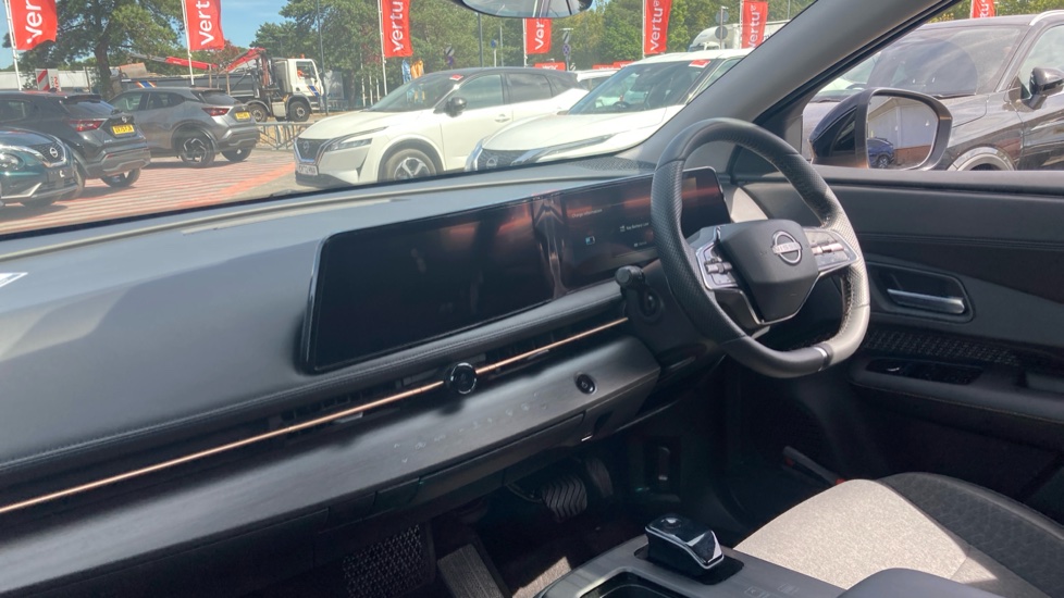 Nissan ARIYA 160kW Advance 63kWh 22kWCh 5dr Auto Electric Hatchback - Image 9