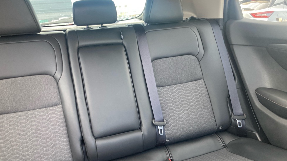 Nissan ARIYA 160kW Advance 63kWh 22kWCh 5dr Auto Electric Hatchback - Image 15
