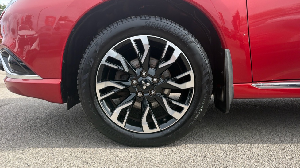 Mitsubishi Outlander 2.0 PHEV GX5hs 5dr Auto Estate - Image 7