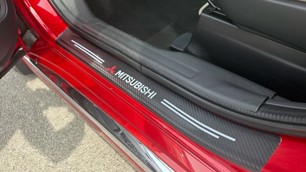 Mitsubishi Outlander 2.0 PHEV GX5hs 5dr Auto Estate - Image 24