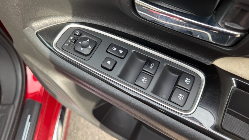 Mitsubishi Outlander 2.0 PHEV GX5hs 5dr Auto Estate - Image 28