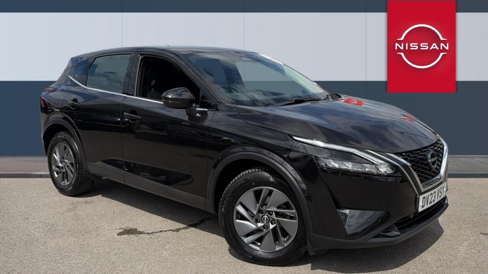 Nissan Qashqai 1.3 DiG-T MH Acenta Premium 5dr Petrol Hatchback - Image 1