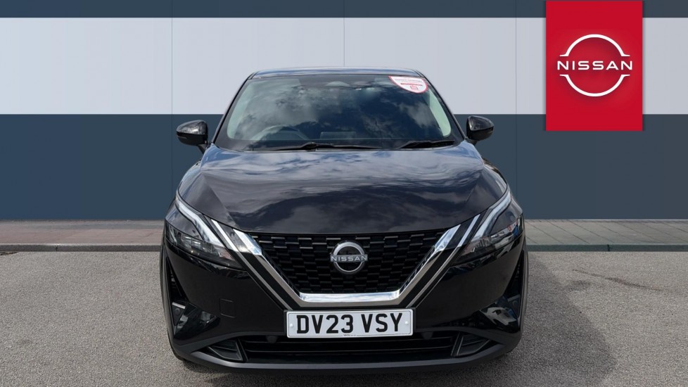 Nissan Qashqai 1.3 DiG-T MH Acenta Premium 5dr Petrol Hatchback - Image 3
