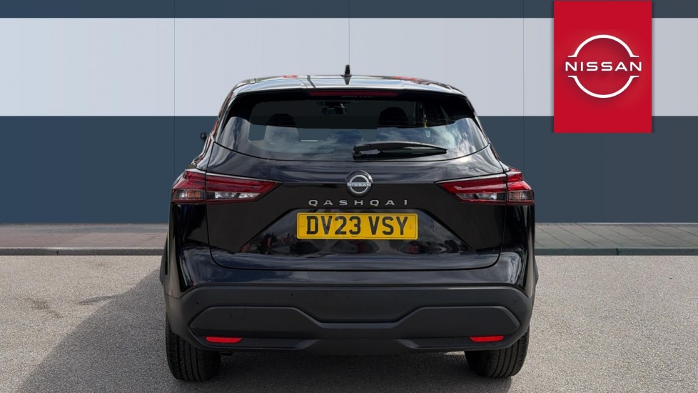 Nissan Qashqai 1.3 DiG-T MH Acenta Premium 5dr Petrol Hatchback - Image 6