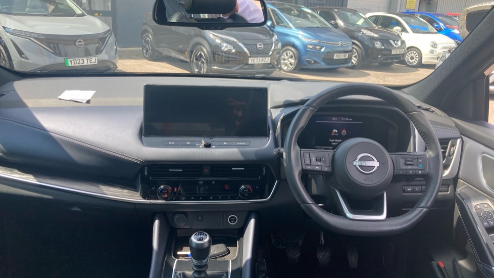 Nissan Qashqai 1.3 DiG-T MH Tekna 5dr Petrol Hatchback - Image 10