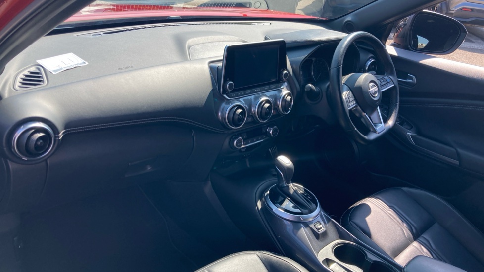 Nissan Juke 1.6 Hybrid Tekna 5dr Auto Hybrid Hatchback - Image 9