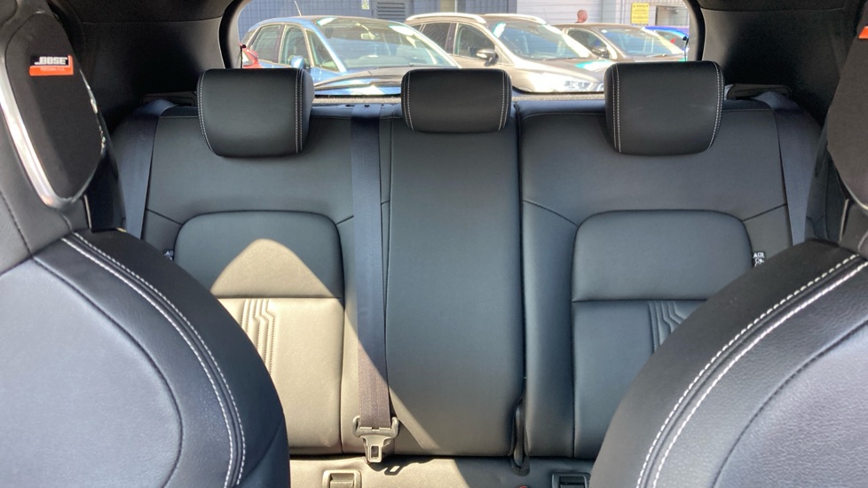 Nissan Juke 1.6 Hybrid Tekna 5dr Auto Hybrid Hatchback - Image 15