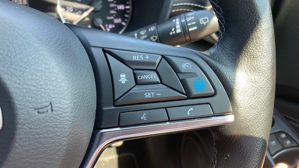 Nissan Juke 1.6 Hybrid Tekna 5dr Auto Hybrid Hatchback - Image 24
