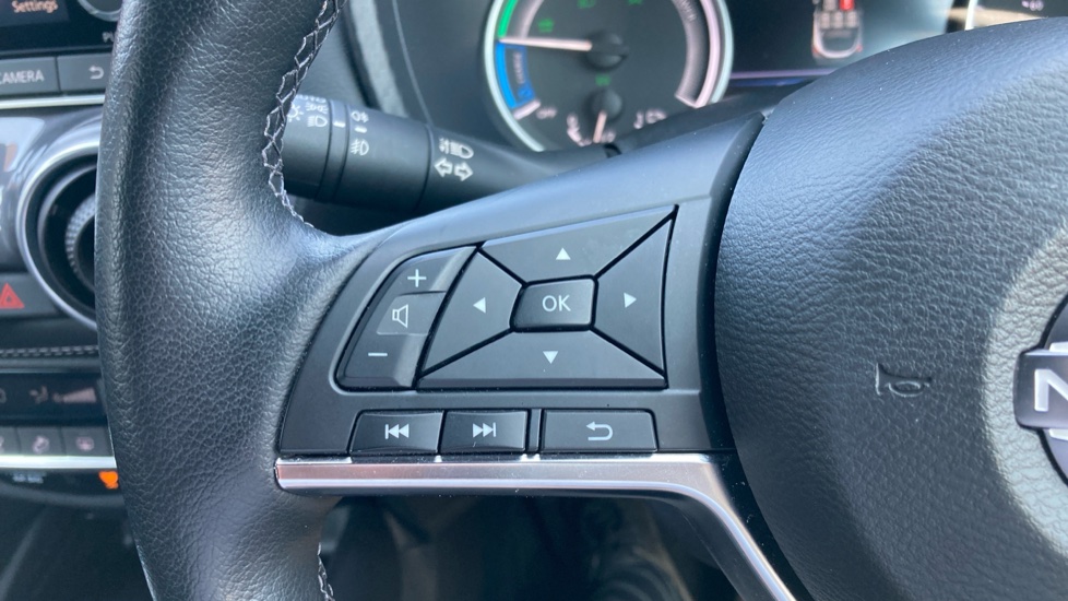 Nissan Juke 1.6 Hybrid Tekna 5dr Auto Hybrid Hatchback - Image 25