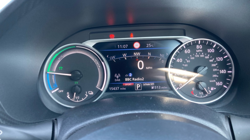 Nissan Juke 1.6 Hybrid Tekna 5dr Auto Hybrid Hatchback - Image 38