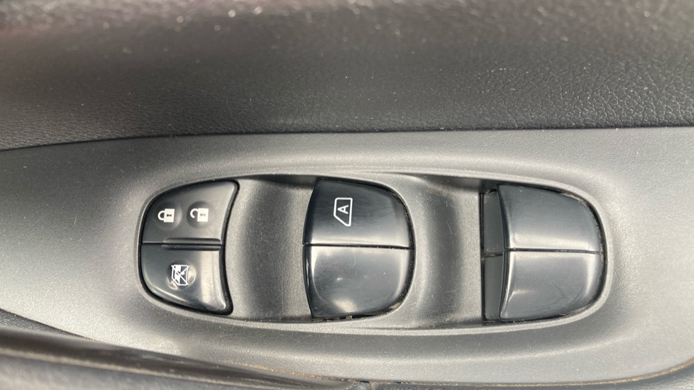 Nissan X-Trail 1.7 dCi Tekna 5dr 4WD Diesel Station Wagon - Image 26