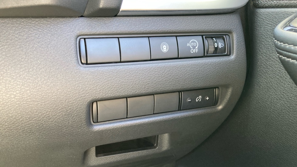 Nissan X-Trail 1.5 MHEV 163 N-Connecta 5dr [7 Seat] Xtronic Petrol Station Wagon - Image 22