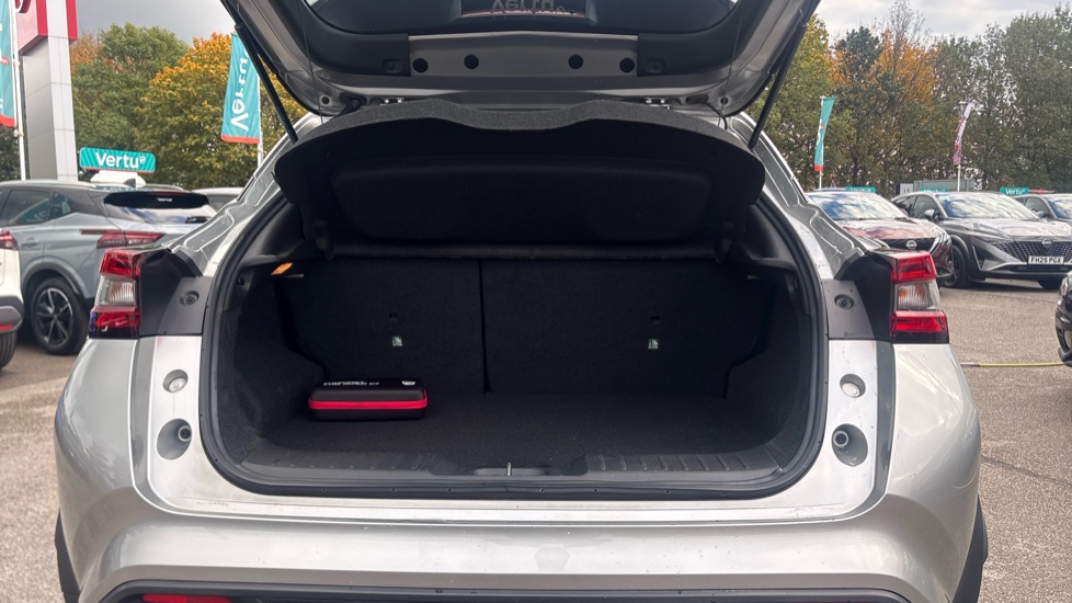 Nissan Juke 1.0 DiG-T 114 N-Connecta 5dr Petrol Hatchback - Image 4