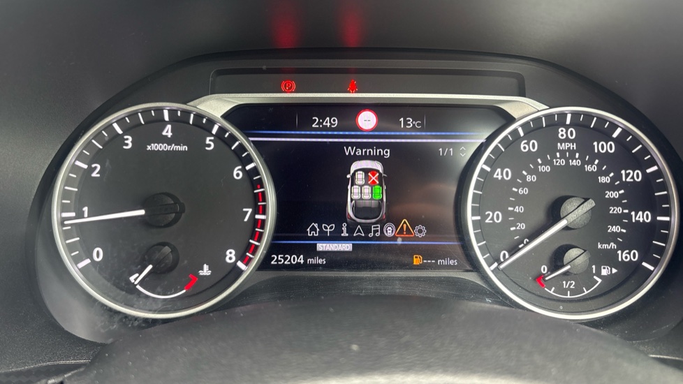 Nissan Juke 1.0 DiG-T 114 N-Connecta 5dr Petrol Hatchback - Image 32