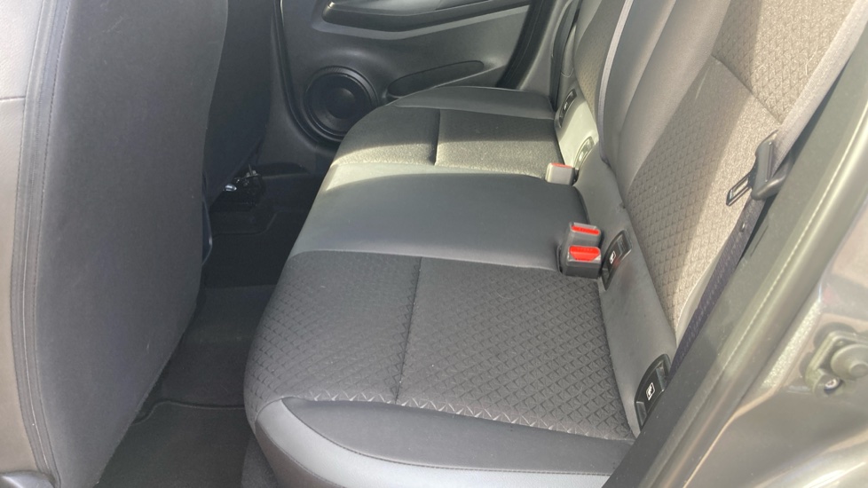 Nissan Juke 1.6 Hybrid N-Connecta 5dr Auto Hybrid Hatchback - Image 16
