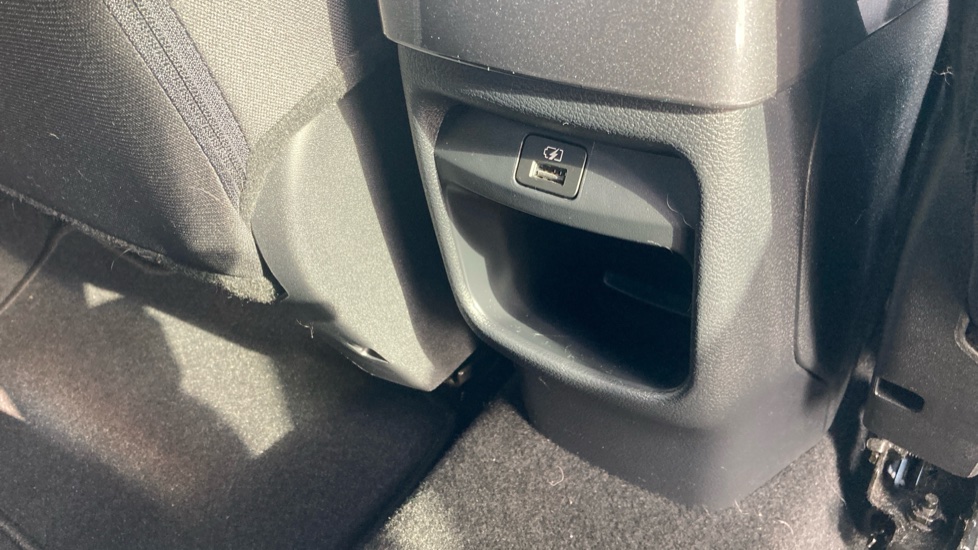 Nissan Juke 1.6 Hybrid N-Connecta 5dr Auto Hybrid Hatchback - Image 25