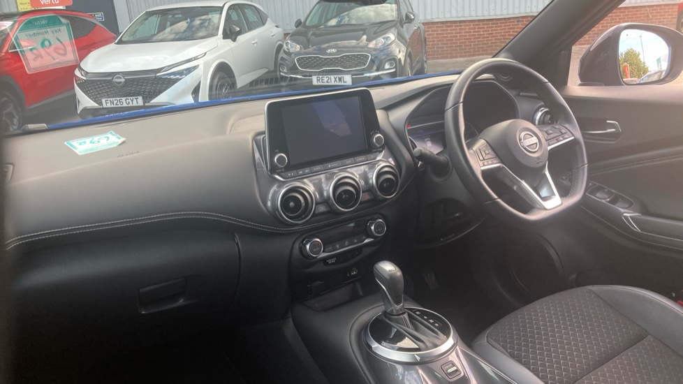 Nissan Juke 1.6 Hybrid N-Connecta 5dr Auto Hybrid Hatchback - Image 9