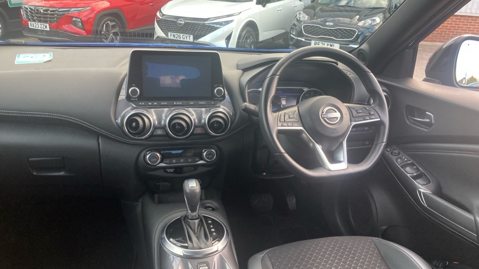 Nissan Juke 1.6 Hybrid N-Connecta 5dr Auto Hybrid Hatchback - Image 10