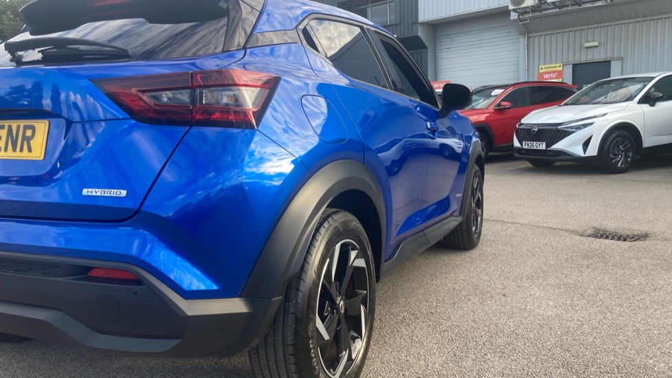 Nissan Juke 1.6 Hybrid N-Connecta 5dr Auto Hybrid Hatchback - Image 25