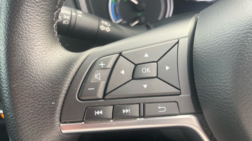 Nissan Juke 1.6 Hybrid N-Connecta 5dr Auto Hybrid Hatchback - Image 29