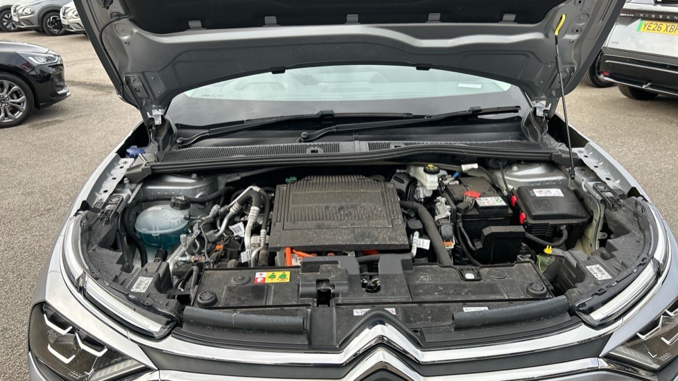 Citroen C4 100kW E-series 50kWh 5dr Auto Electric Hatchback - Image 8