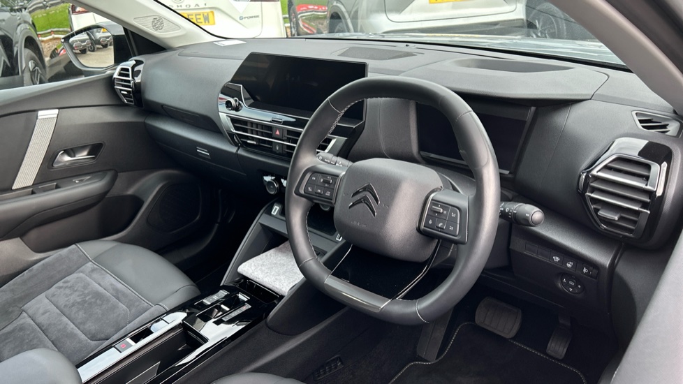 Citroen C4 100kW E-series 50kWh 5dr Auto Electric Hatchback - Image 11