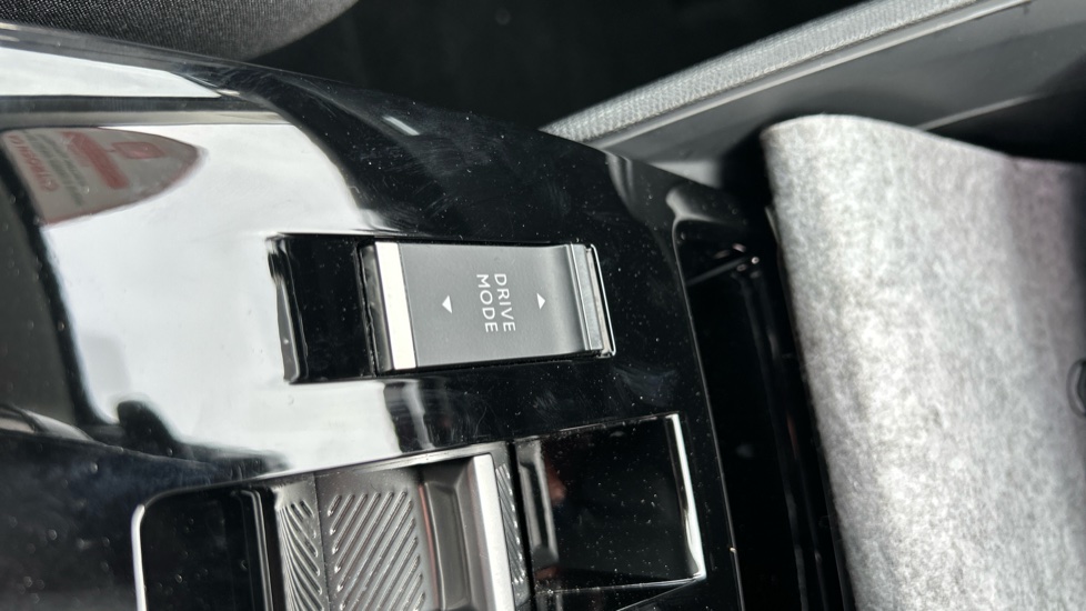Citroen C4 100kW E-series 50kWh 5dr Auto Electric Hatchback - Image 24