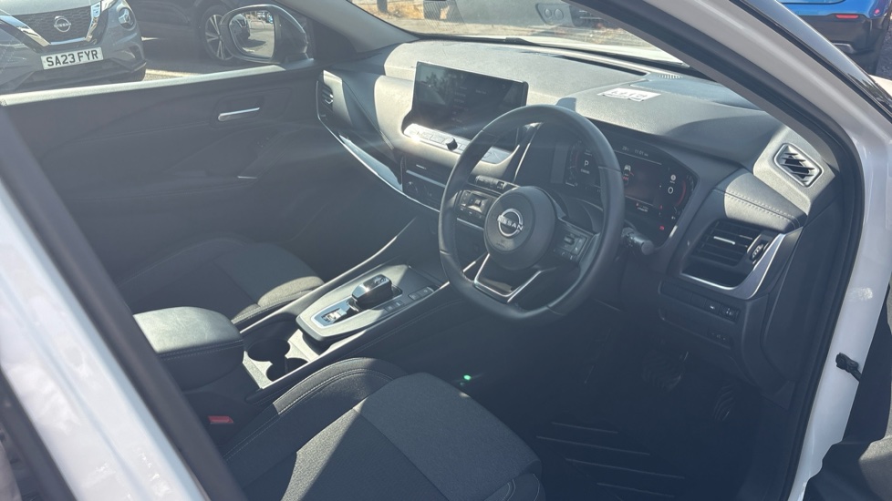 Nissan Qashqai 1.5 E-Power Kuro Edition 5dr Auto Hybrid Hatchback - Image 11