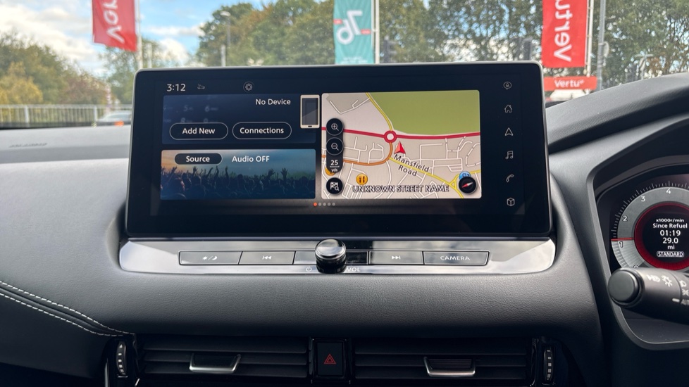 Nissan Qashqai 1.3 DiG-T MH N-Connecta 5dr Petrol Hatchback - Image 12